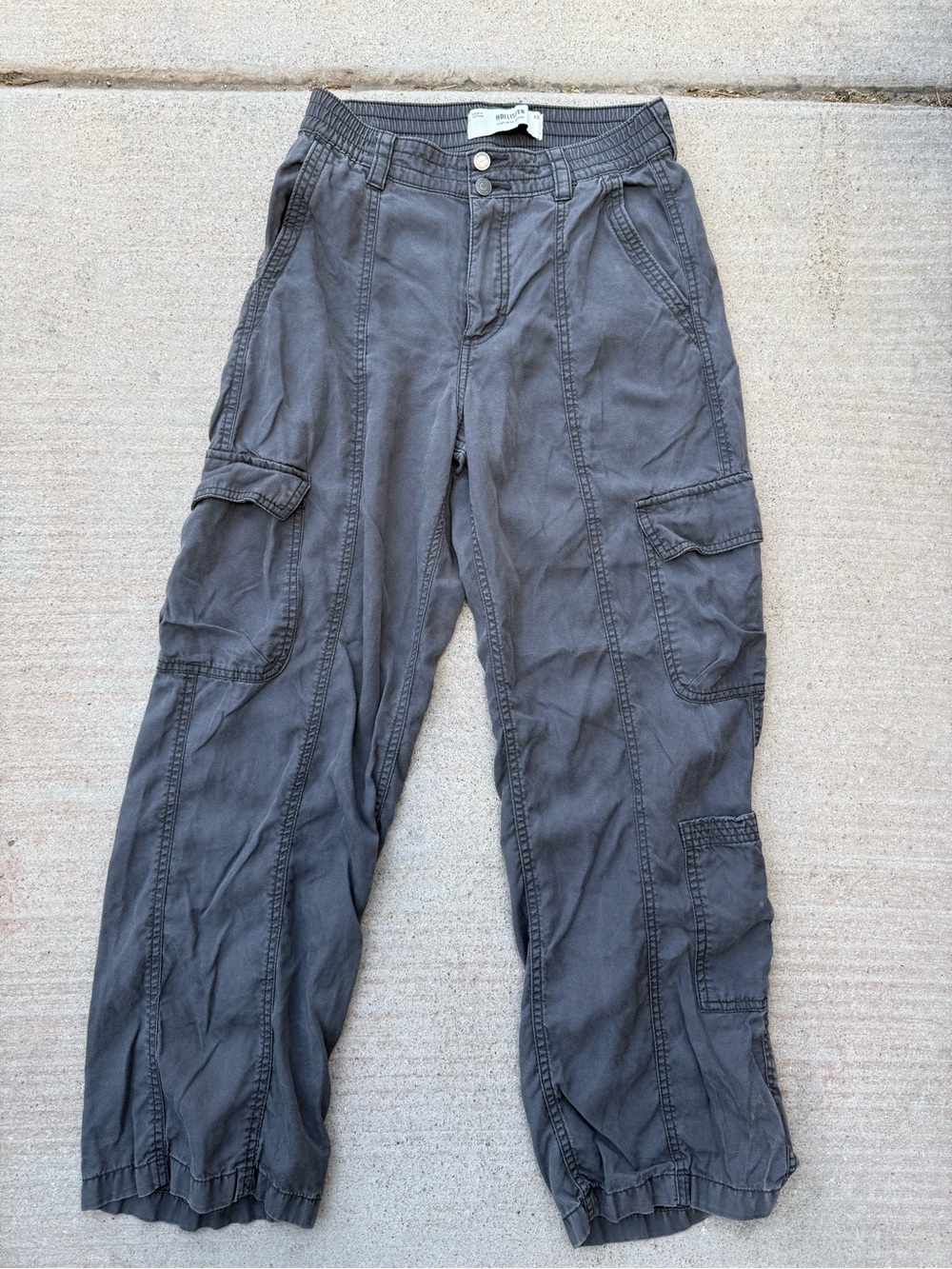 Hollister Charcoal Gray Cargo Pants with Elastic Ankles